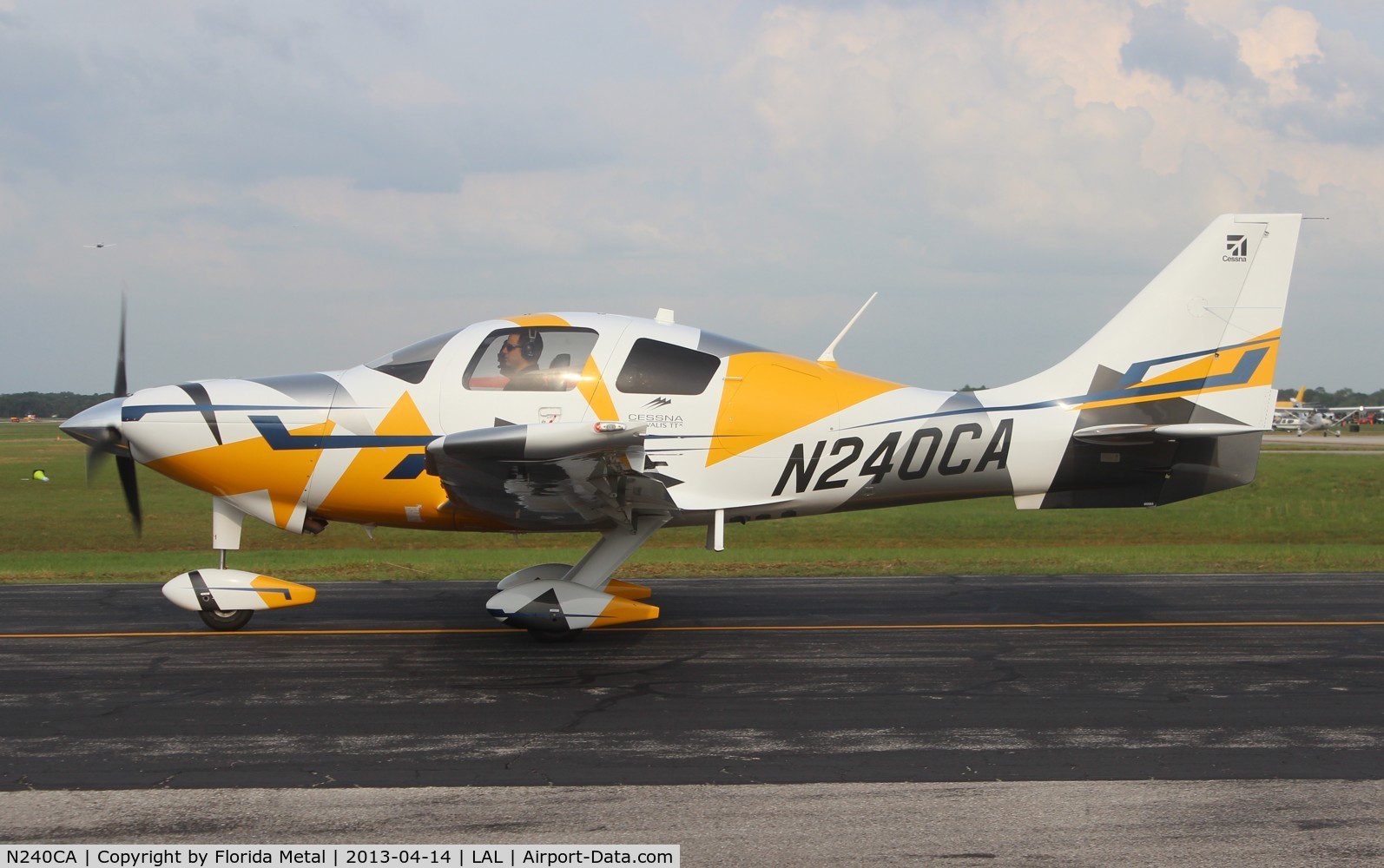 N240CA, Cessna LC41-550FG C/N 411159, Cessna 400 Columbia