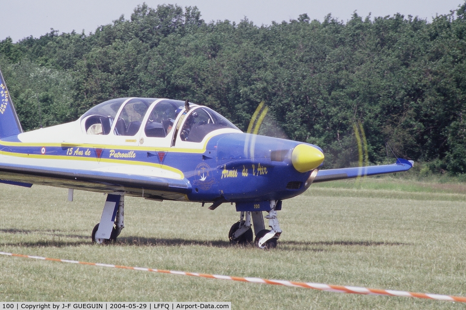 100, Socata TB-30 Epsilon C/N 100, F-SEXQ taxiing after landing at La Ferté-Alais, 2004 airshow, as n° 2 of the Armée de l'Air 