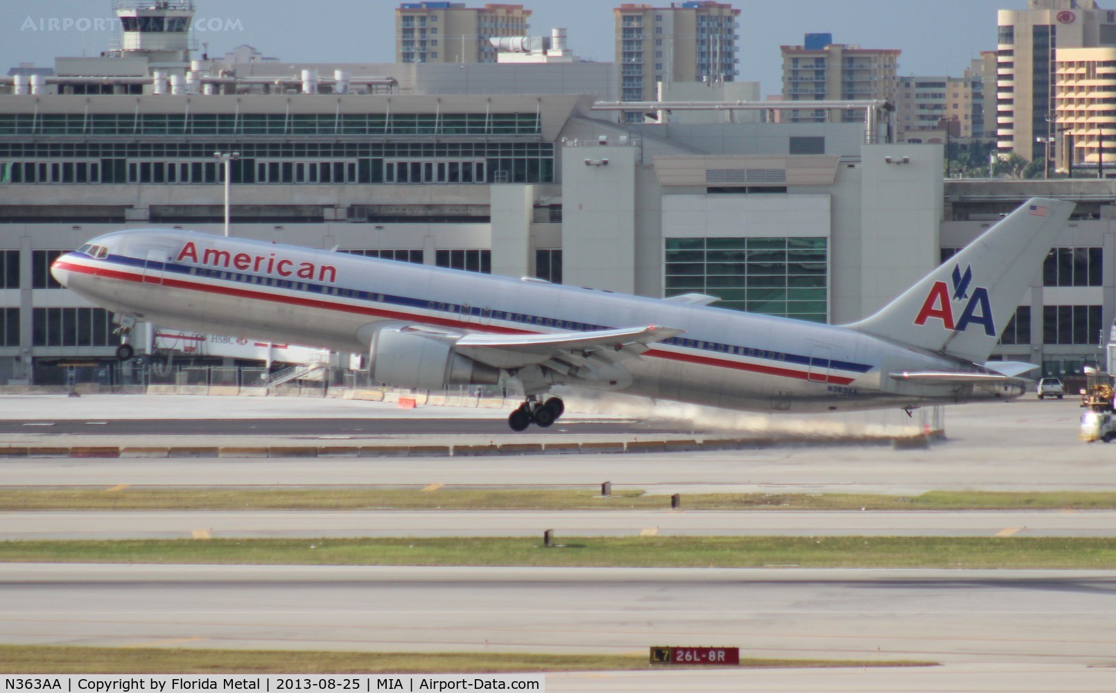 N363AA, 1988 Boeing 767-323 C/N 24044, American 767-300