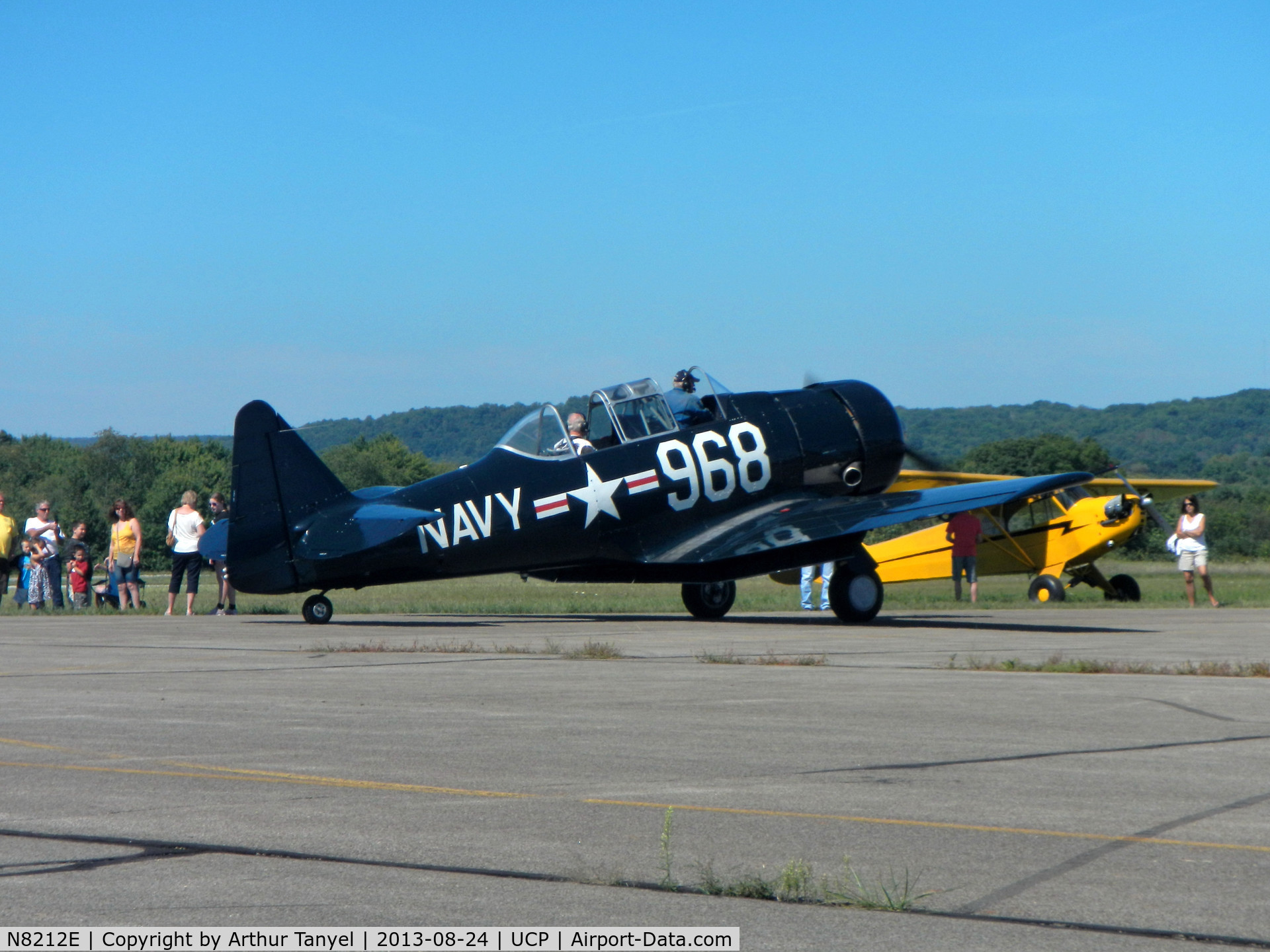 N8212E, 1958 North American SNJ-5 Texan Texan C/N 43968, Taxiing to display @ UCP Wheels and Wings Airshow