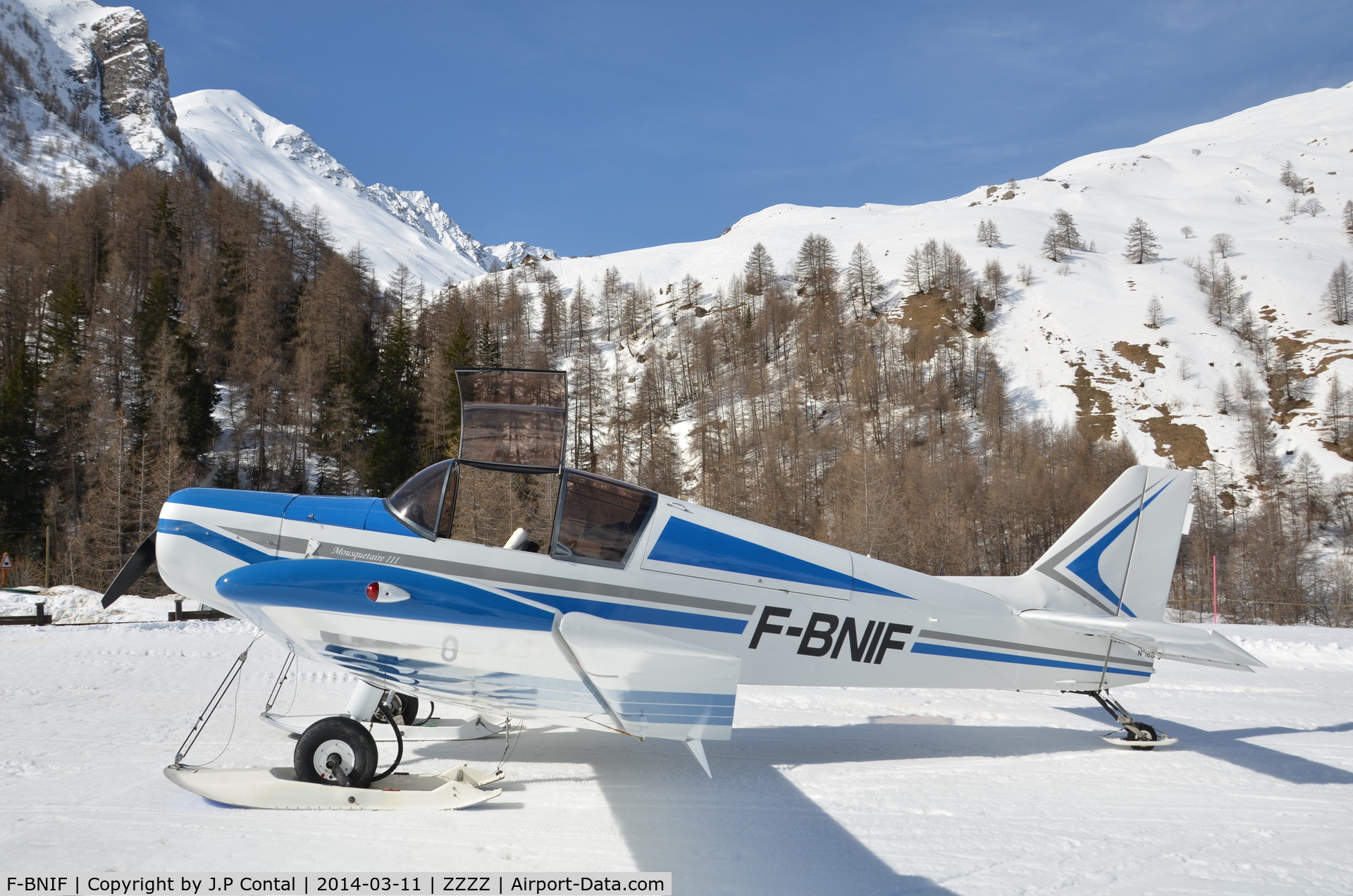 F-BNIF, SAN Jodel D-140E Mousquetaire IV C/N 168, OPR/ Aéro-club du Dauphiné, Grenoble, France
Backcountry strip : Valloire/Bonnenuit (LID: LF7332)