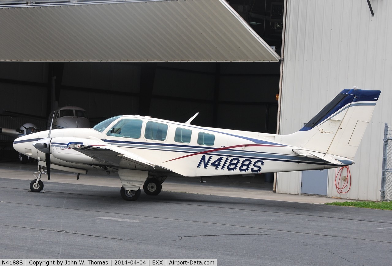 N4188S, 1975 Beech 58 Baron C/N TH-620, At Rest....