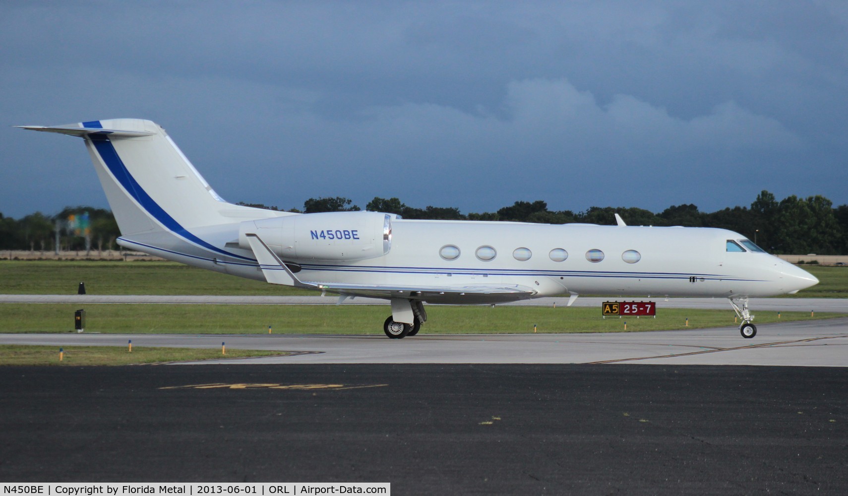 N450BE, Gulfstream Aerospace GIV-X (G450) C/N 4214, Gulfstream 450