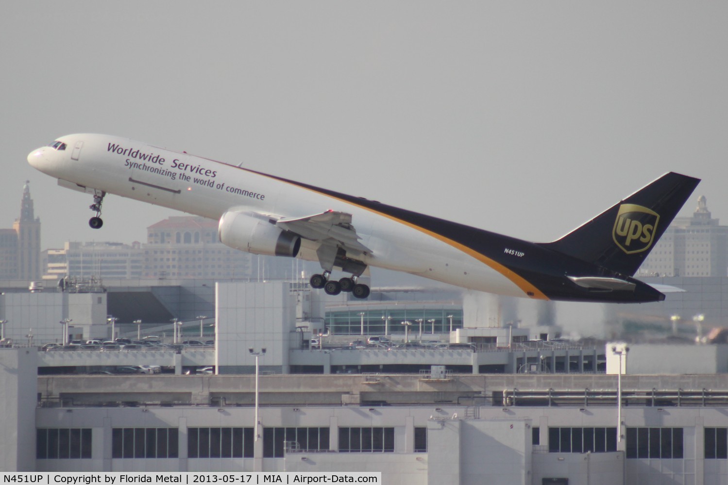 N451UP, 1995 Boeing 757-24APF C/N 27739, UPS 757-200