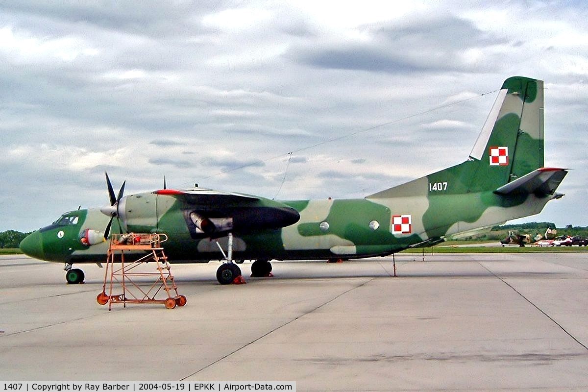 1407, Antonov An-26B C/N 1407, Antonov AN-26 [14-07] (Polish Air Force) Kracow-Balice~SP 19/05/2004