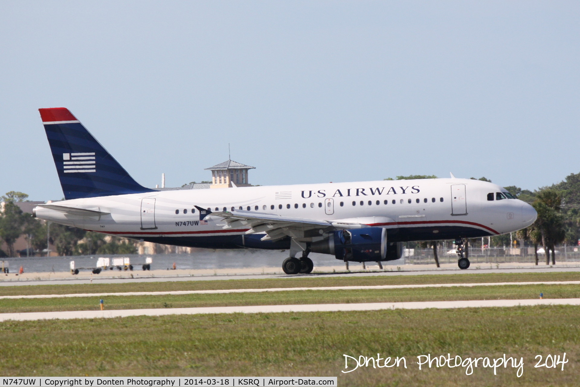 N747UW, 2000 Airbus A319-112 C/N 1301, US Air Flight 2015 (N747UW) departs Sarasota-Bradenton International Airport enroute to Charlotte-Douglas International Airport