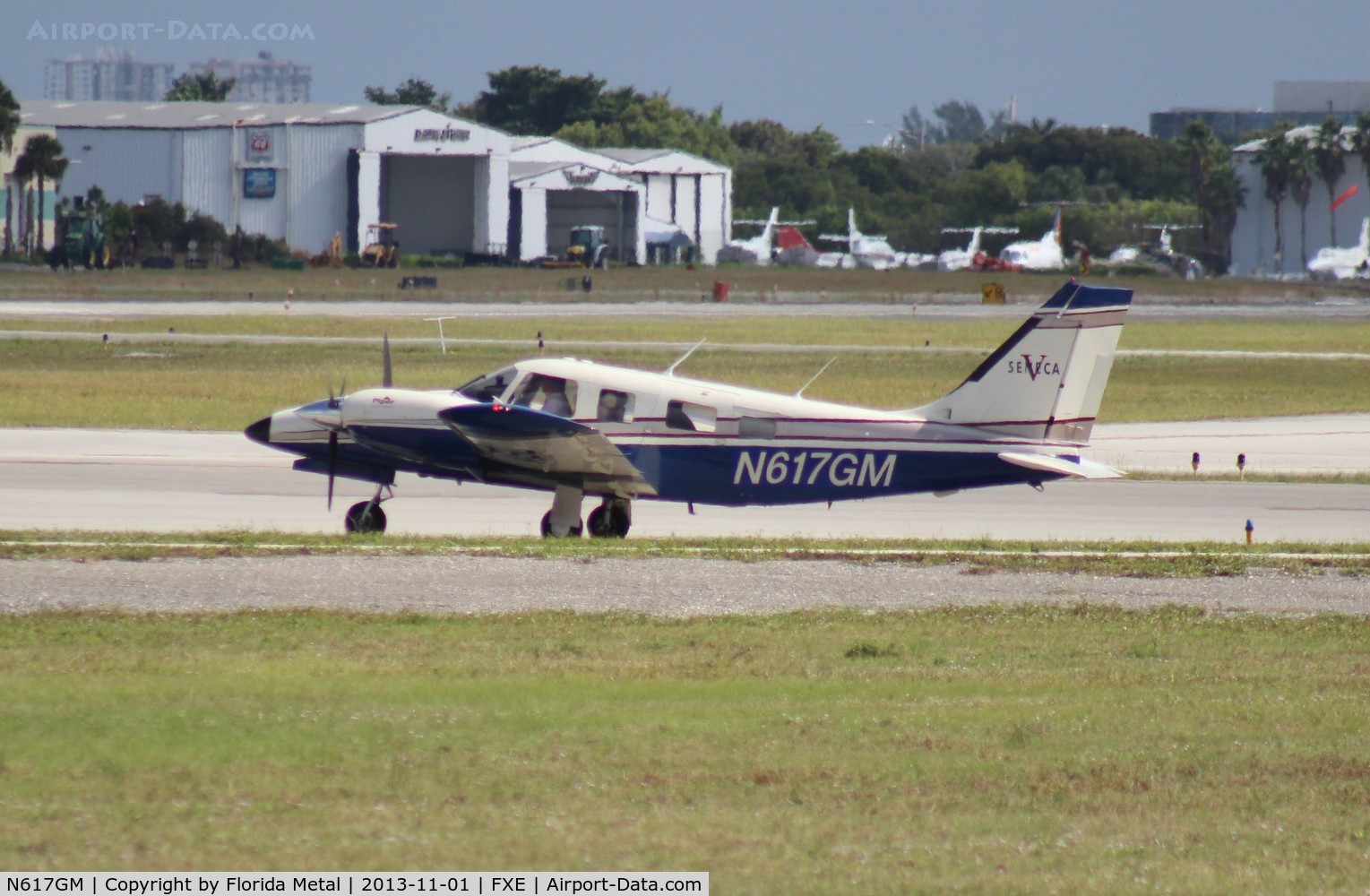 N617GM, 1999 Piper PA-34-220T C/N 3449099, PA-34-220T