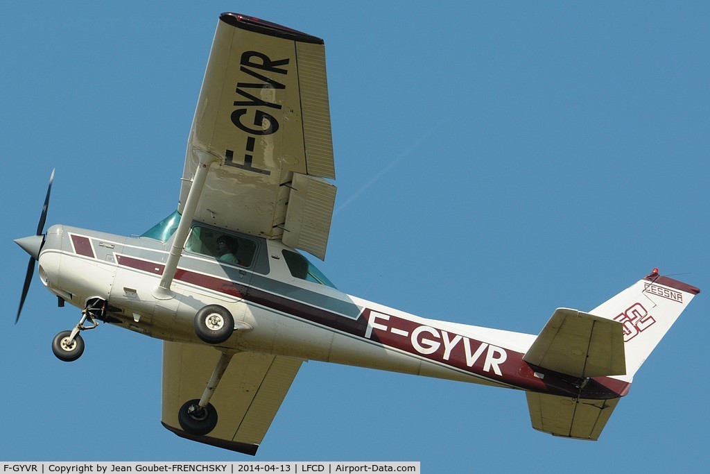 F-GYVR, 1983 Cessna 152 C/N 15285745, Aéroclub d'Andernos