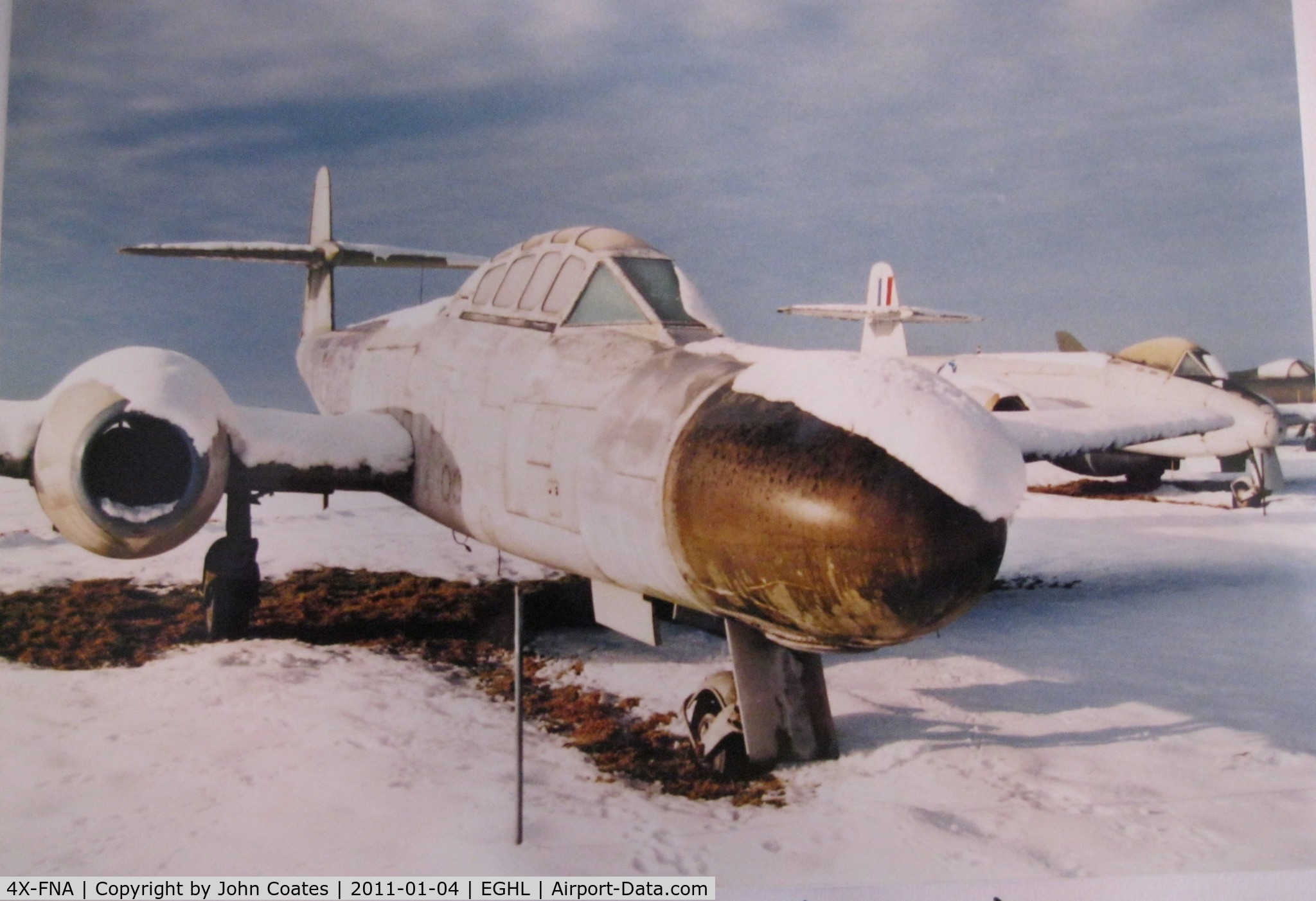4X-FNA, 1953 Gloster Meteor NF.13 C/N 5616, Snowy New Year in Hampshire at the SWWAPS