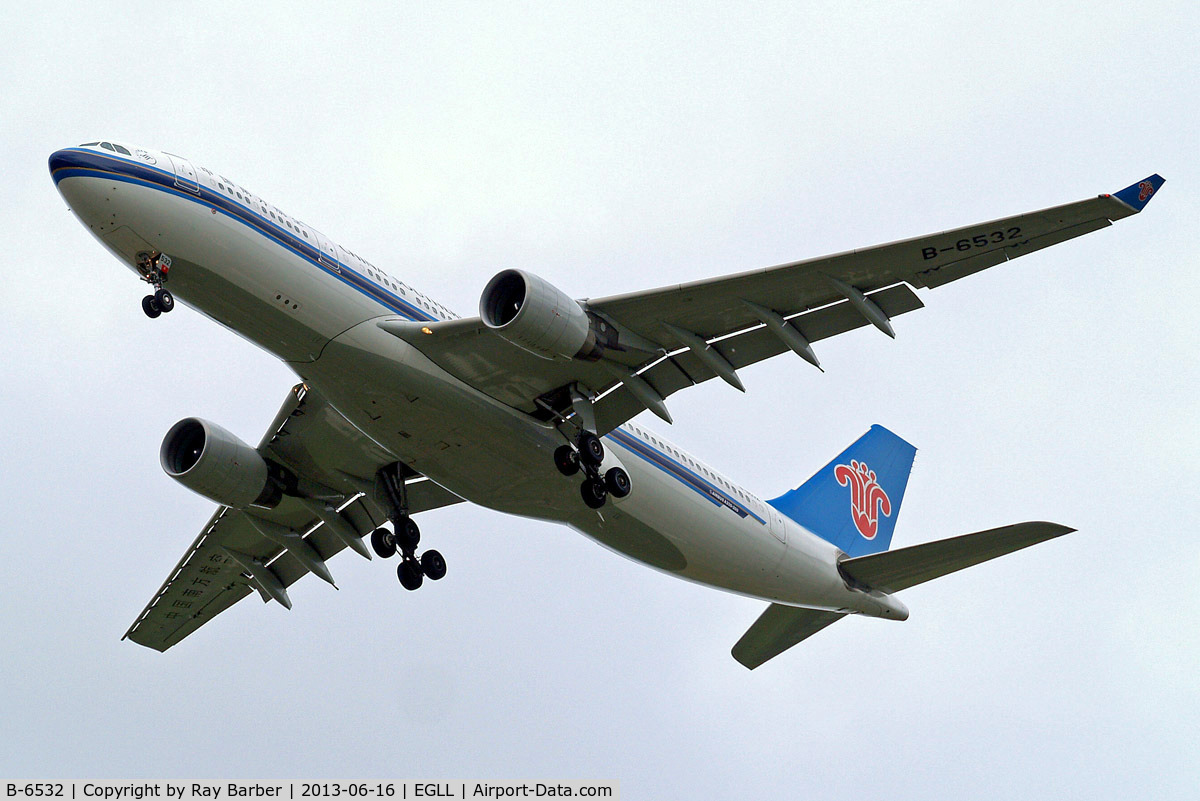 B-6532, 2011 Airbus A330-223 C/N 1244, Airbus A330-223 [1244] (China Southern Airlines) Home~G 16/06/2013. On approach 27R.