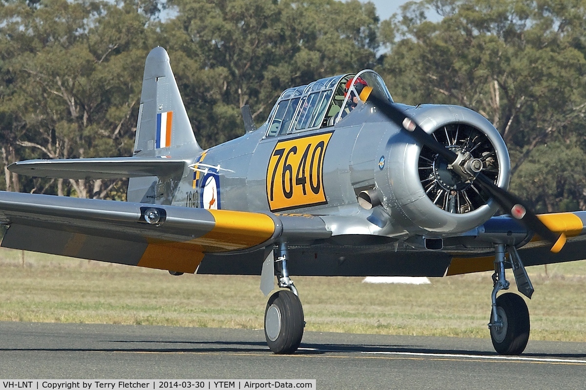 VH-LNT, 1940 North American AT-6A Texan C/N 78-5976, At Temora Airport during the 40th Anniversary Fly-In of the Australian Antique Aircraft Association