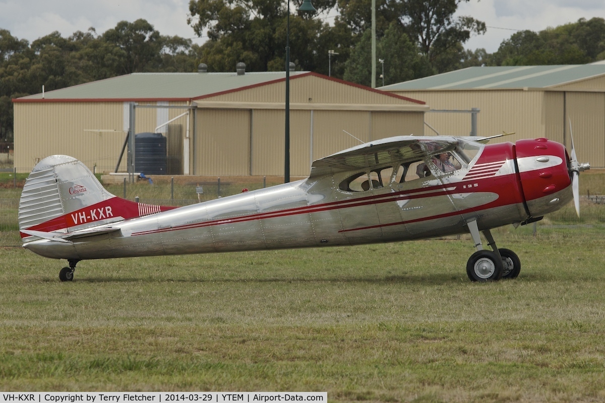 VH-KXR, 1952 Cessna 195 C/N 7872, At Temora Airport during the 40th Anniversary Fly-In of the Australian Antique Aircraft Association  - ex N195BL