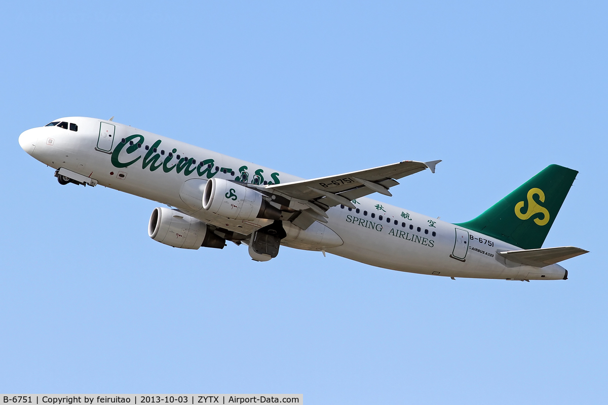 B-6751, 2010 Airbus A320-214 C/N 4499, Take-off from RWY24