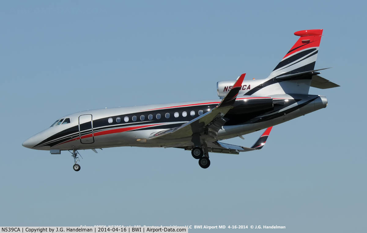 N539CA, 2007 Dassault Falcon 900EX C/N 181, Over thresh hold.