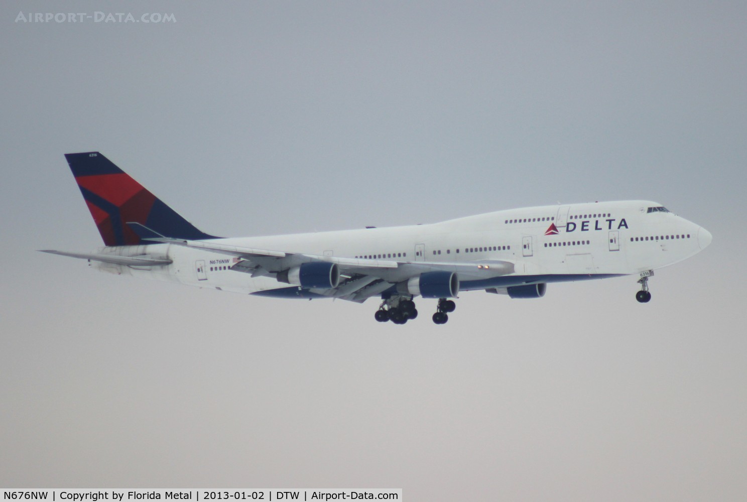 N676NW, 2002 Boeing 747-451 C/N 33002, Delta 747-400