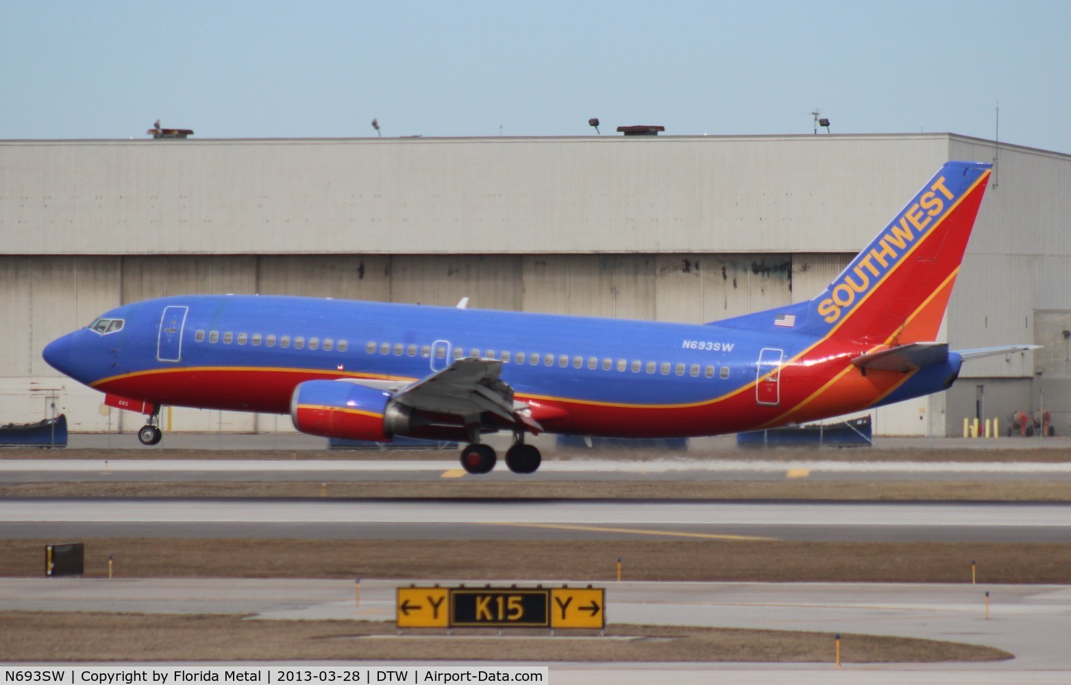 N693SW, 1985 Boeing 737-317 C/N 23174, Southwest 737-300