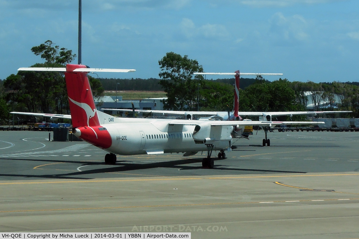 VH-QOE, 2006 De Havilland Canada DHC-8-402Q Dash 8 C/N 4125, At Brisbane