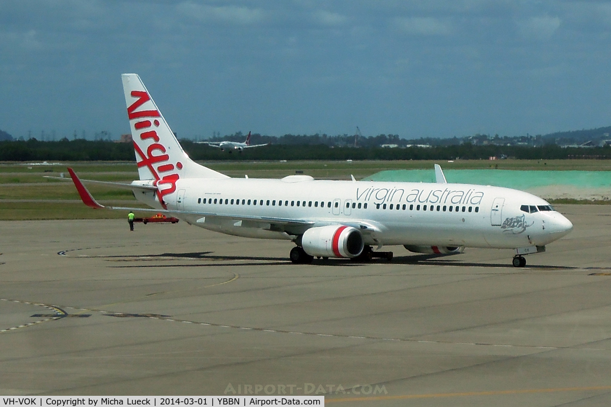 VH-VOK, 2003 Boeing 737-8FE C/N 33758, At Brisbane
