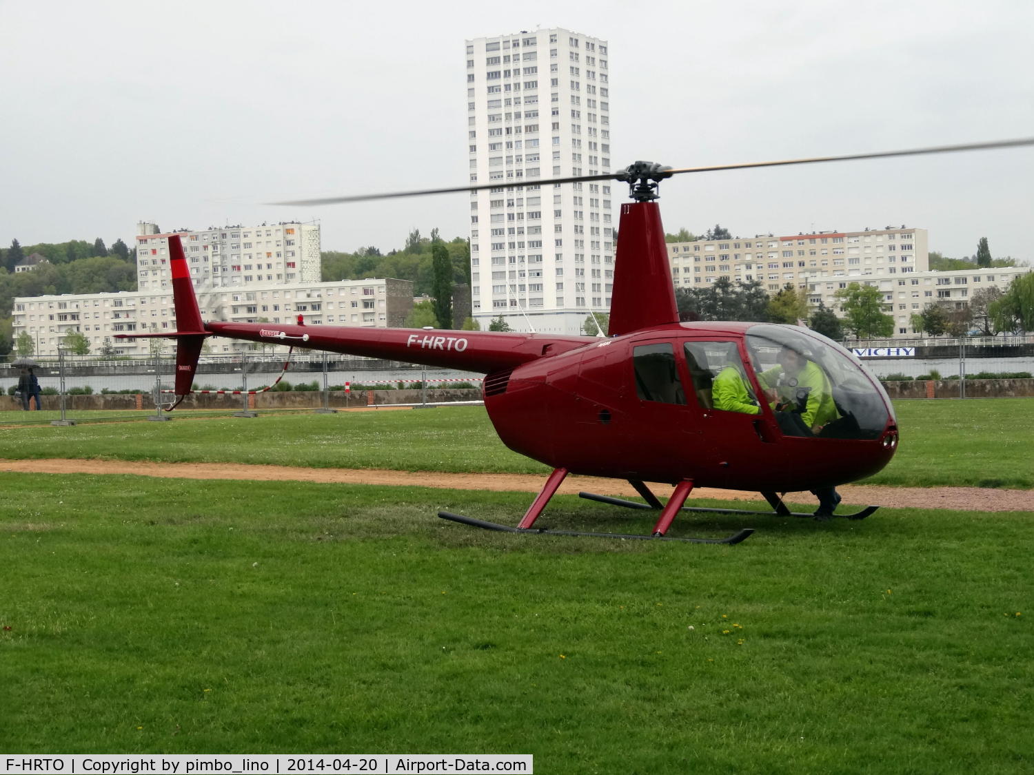 F-HRTO, 2005 Robinson R44  Raven II C/N 10859, Seen at Vichy on 2014-04-20