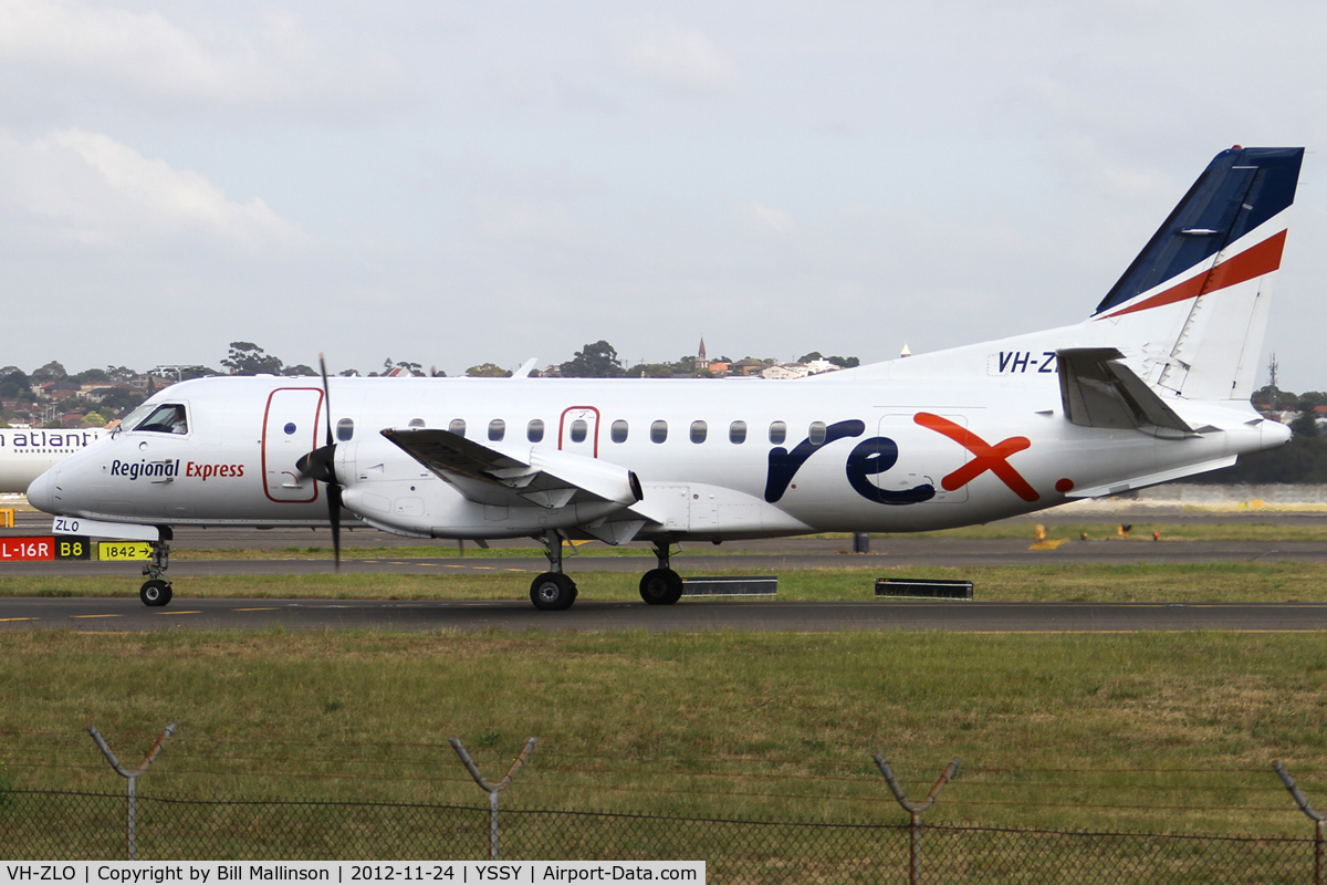 VH-ZLO, Saab 340B C/N 340B-382, taxiing to 34R