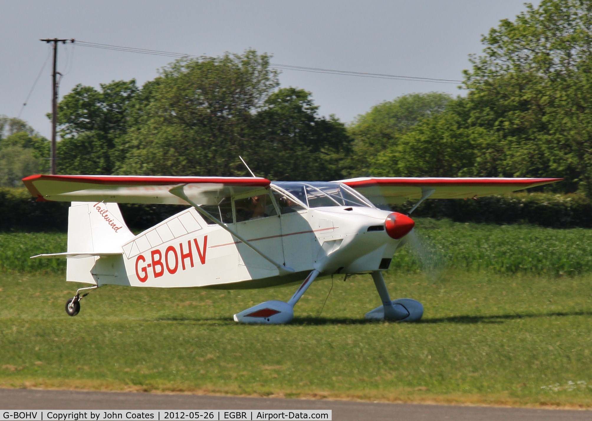G-BOHV, 1990 Wittman W-8 Tailwind C/N PFA 031-11151, Departing