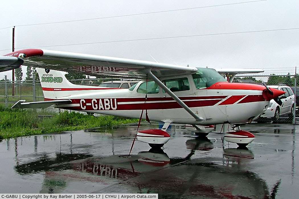 C-GABU, 1979 Cessna 172N Skyhawk II C/N 17272868, Cessna 172N Skyhawk [172-72868] St. Hubert~C 17/06/2005
