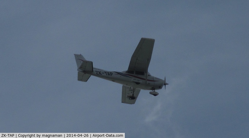 ZK-TAP, Cessna 172R C/N 17280753, On way back to Ardmore over our back garden