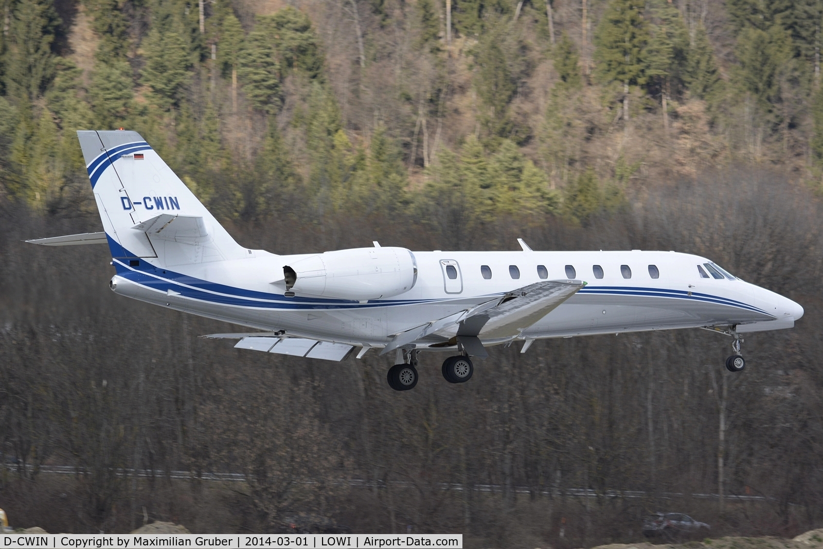 D-CWIN, 2011 Cessna 680 Citation Sovereign C/N 680-0305, Silver Cloud