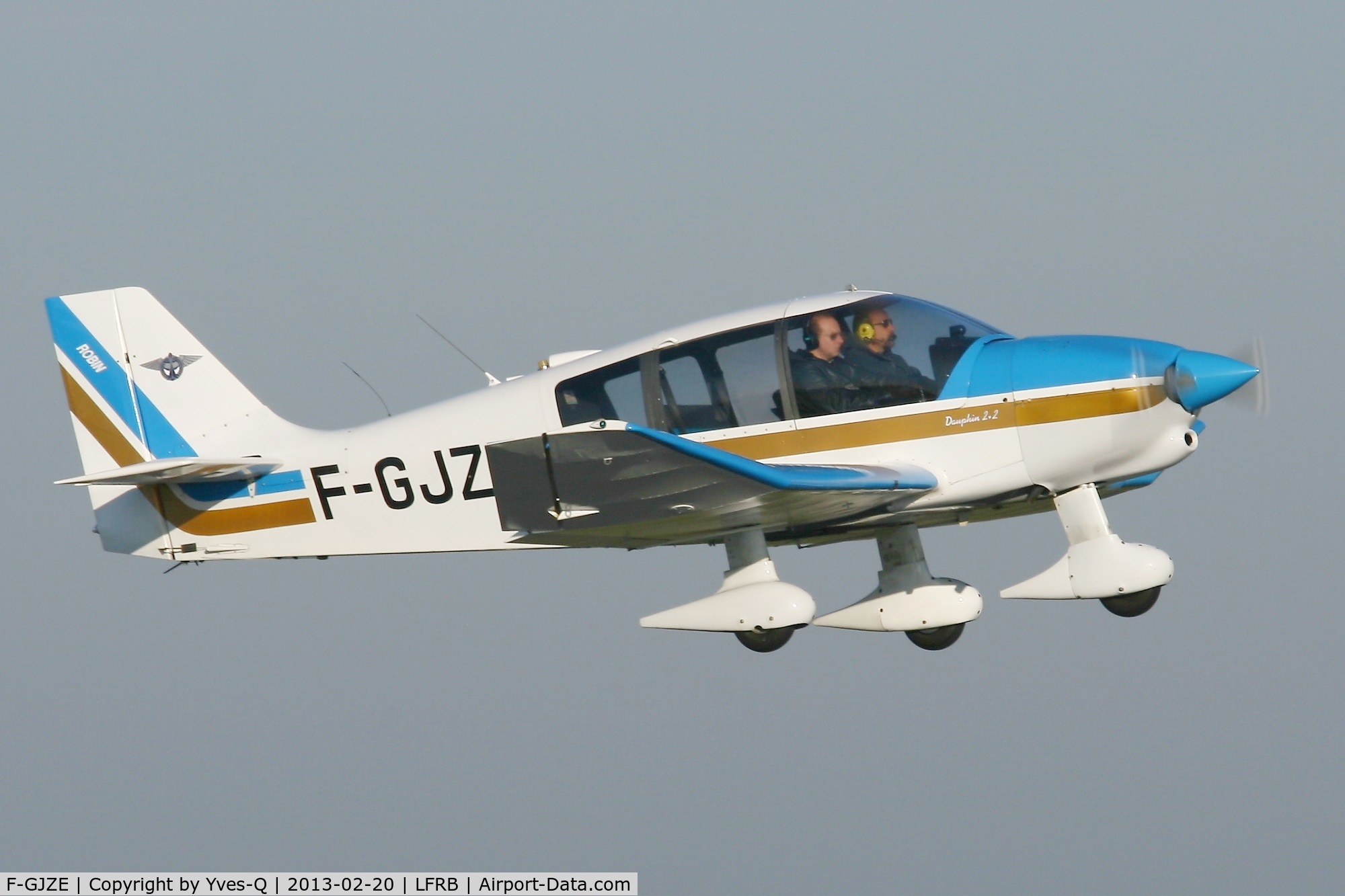 F-GJZE, Robin DR-400-120 Petit Prince C/N 2005, Robin DR-400-120, Take off rwy 07R, Brest-Bretagne Airport (LFRB-BES)