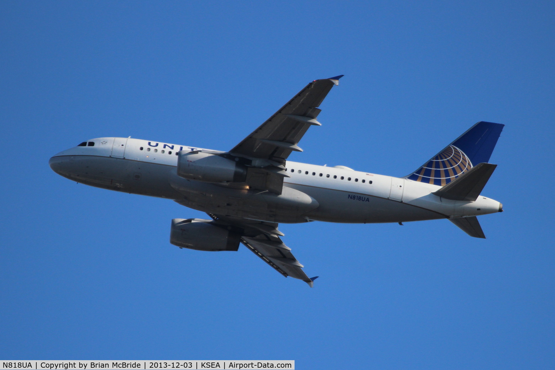 N818UA, 1998 Airbus A319-131 C/N 882, United Airlines. A319-131. N818UA cn 882. Seattle Tacoma - International (SEA KSEA). Image © Brian McBride. 03 December 2013