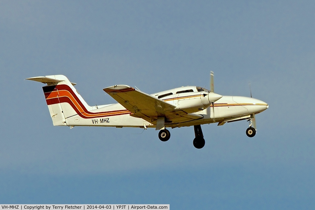 VH-MHZ, 1978 Piper PA-44-180 Seminole C/N 44-7995103, 1978 Piper PA-44-180, c/n: 44-7995103 at Jandakot