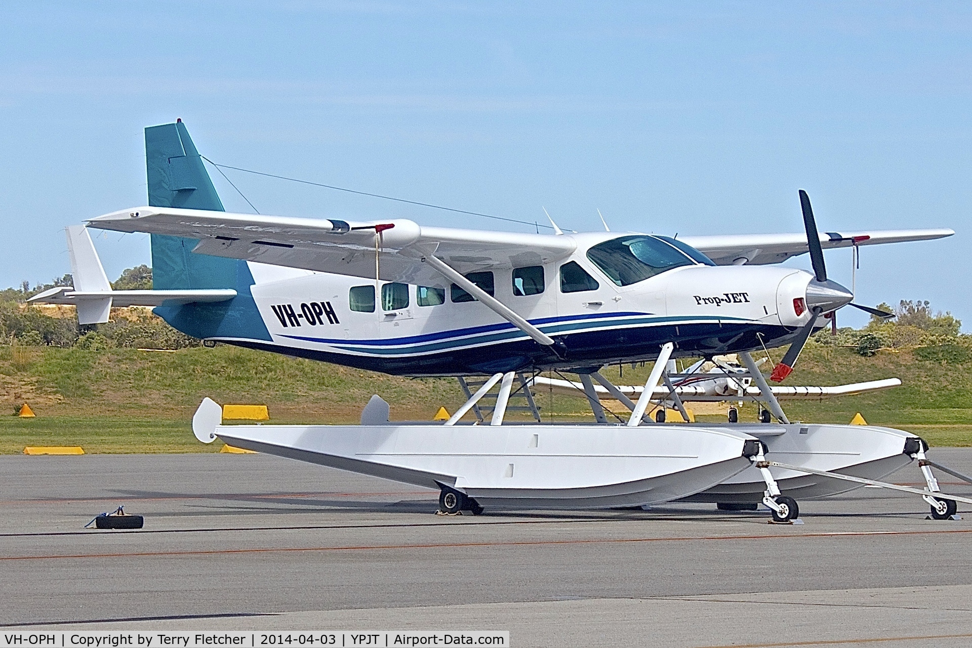 VH-OPH, 1989 Cessna 208 Caravan I Amphibian C/N 20800157, Cessna 208, c/n: 20800157 at Jandakot