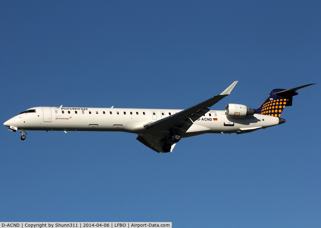 D-ACND, 2009 Bombardier CRJ-701 (CL-600-2C10) Regional Jet C/N 15238, Landing rwy 32L