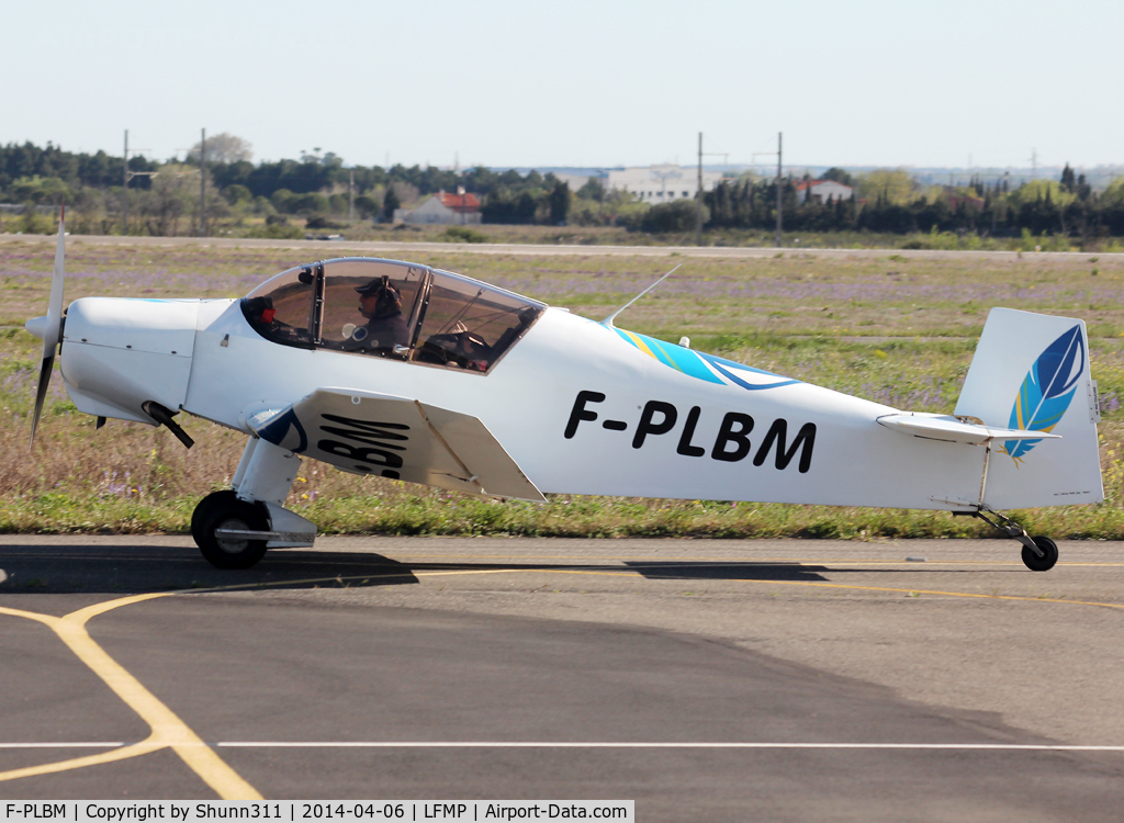 F-PLBM, Jodel D-119 C/N 1763, Taxiing to the Airclub...