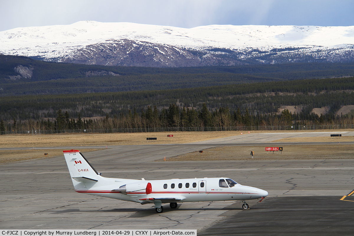 C-FJCZ, 1992 Cessna 550 C/N 550-0700, On the ramp at Whitehorse, Yukon.