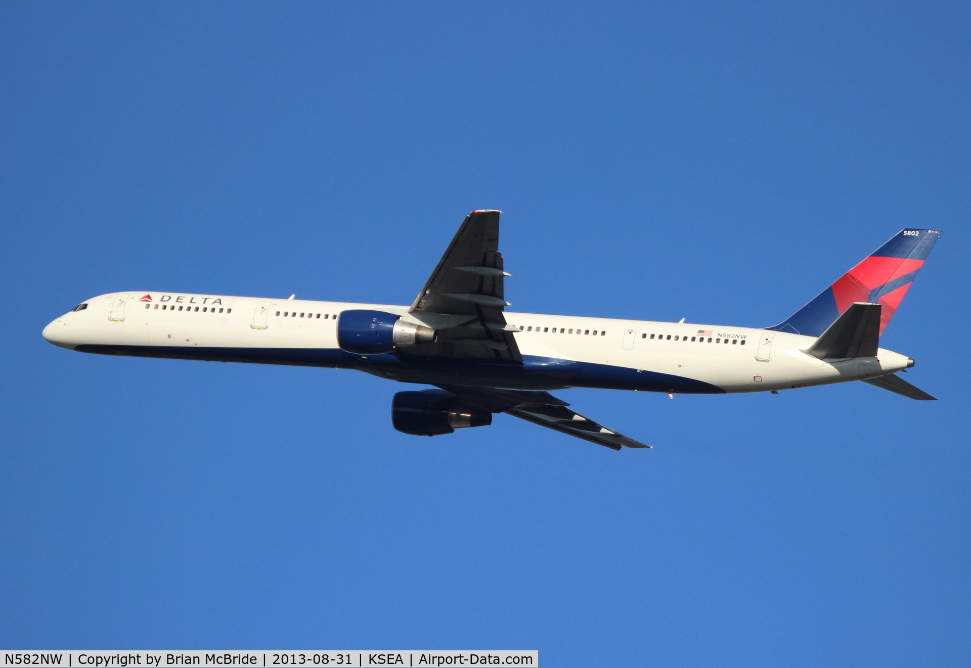 N582NW, 2002 Boeing 757-351 C/N 32981, Delta Airlines. 757-351. N582NW 5802 cn 32981 1014. Seattle Tacoma - International (SEA KSEA). Image © Brian McBride. 31 August 2013
