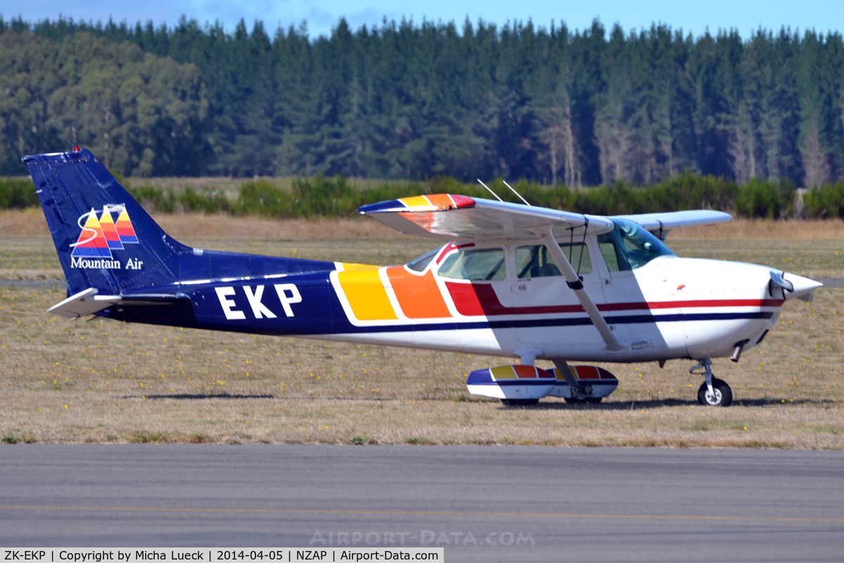 ZK-EKP, Cessna 172M C/N 17267279, At Taupo
