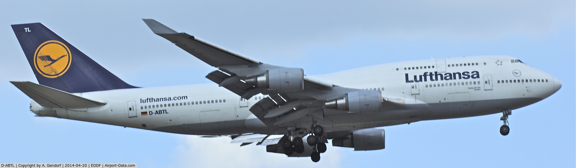 D-ABTL, 2002 Boeing 747-430 C/N 29872, Lufthansa, is here landing RWY 07R at Frankfurt Rhein/Main Int'l(EDDF)