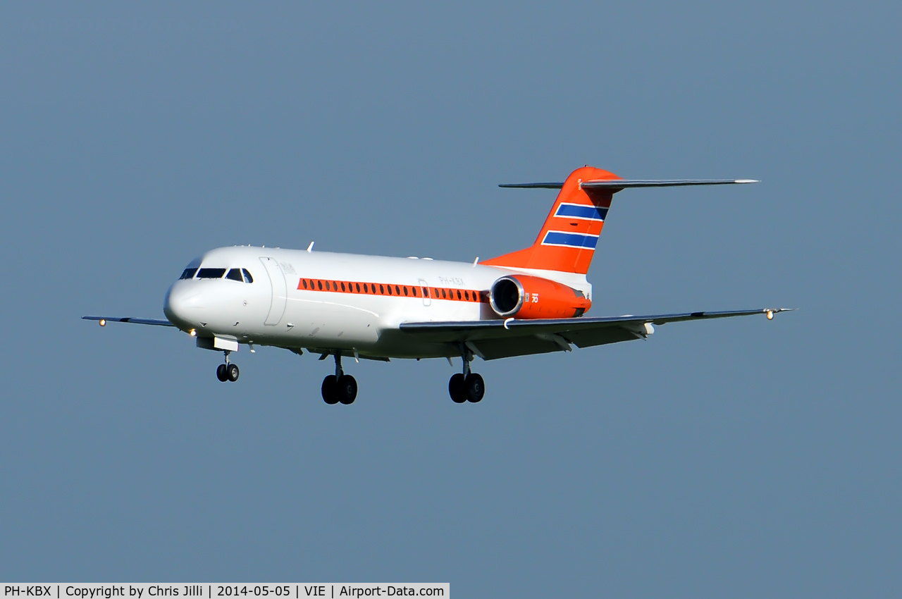PH-KBX, 1996 Fokker 70 (F-28-0070) C/N 11547, Netherlands - Government