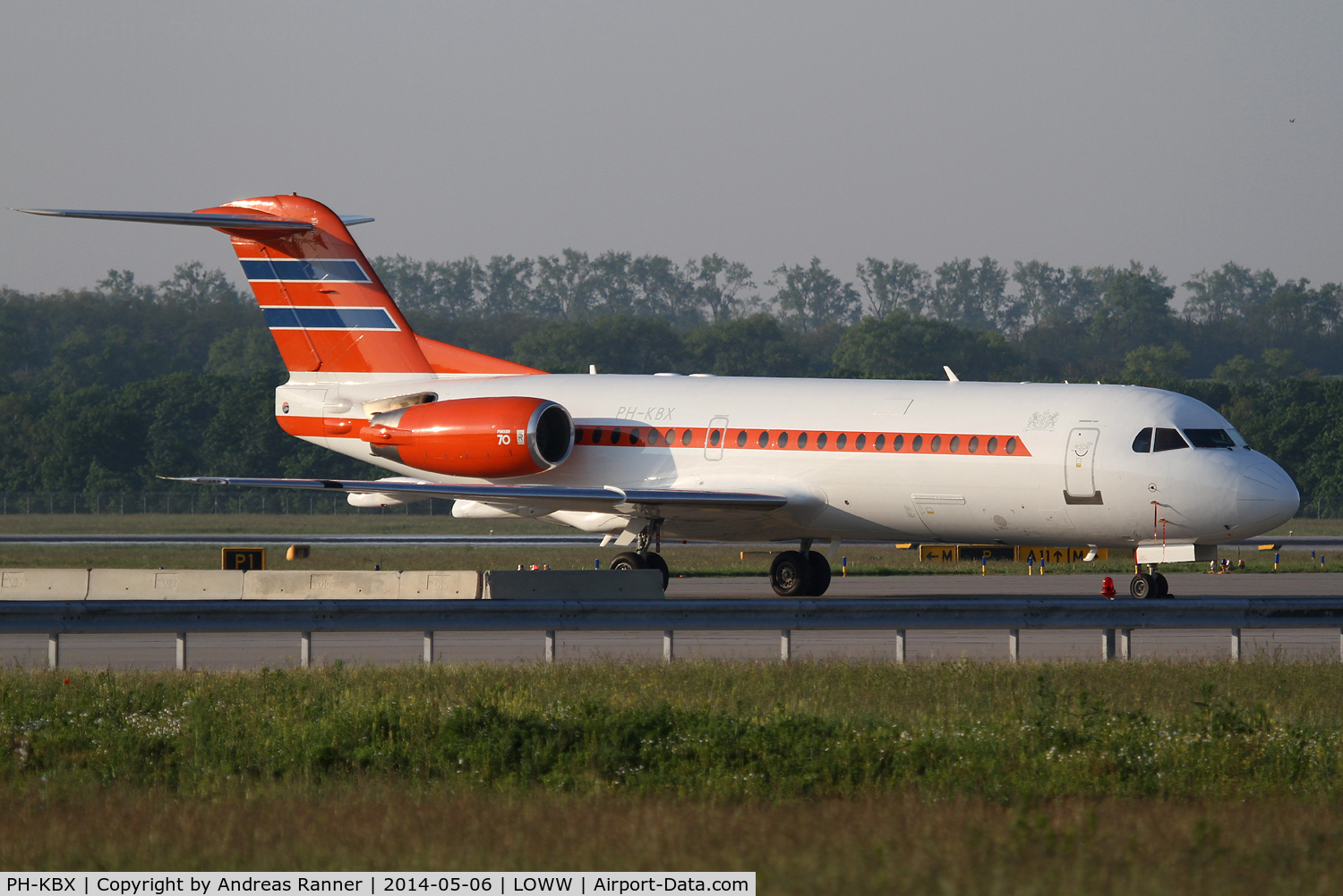 PH-KBX, 1996 Fokker 70 (F-28-0070) C/N 11547, Dutch Royal Flight Fokker 70