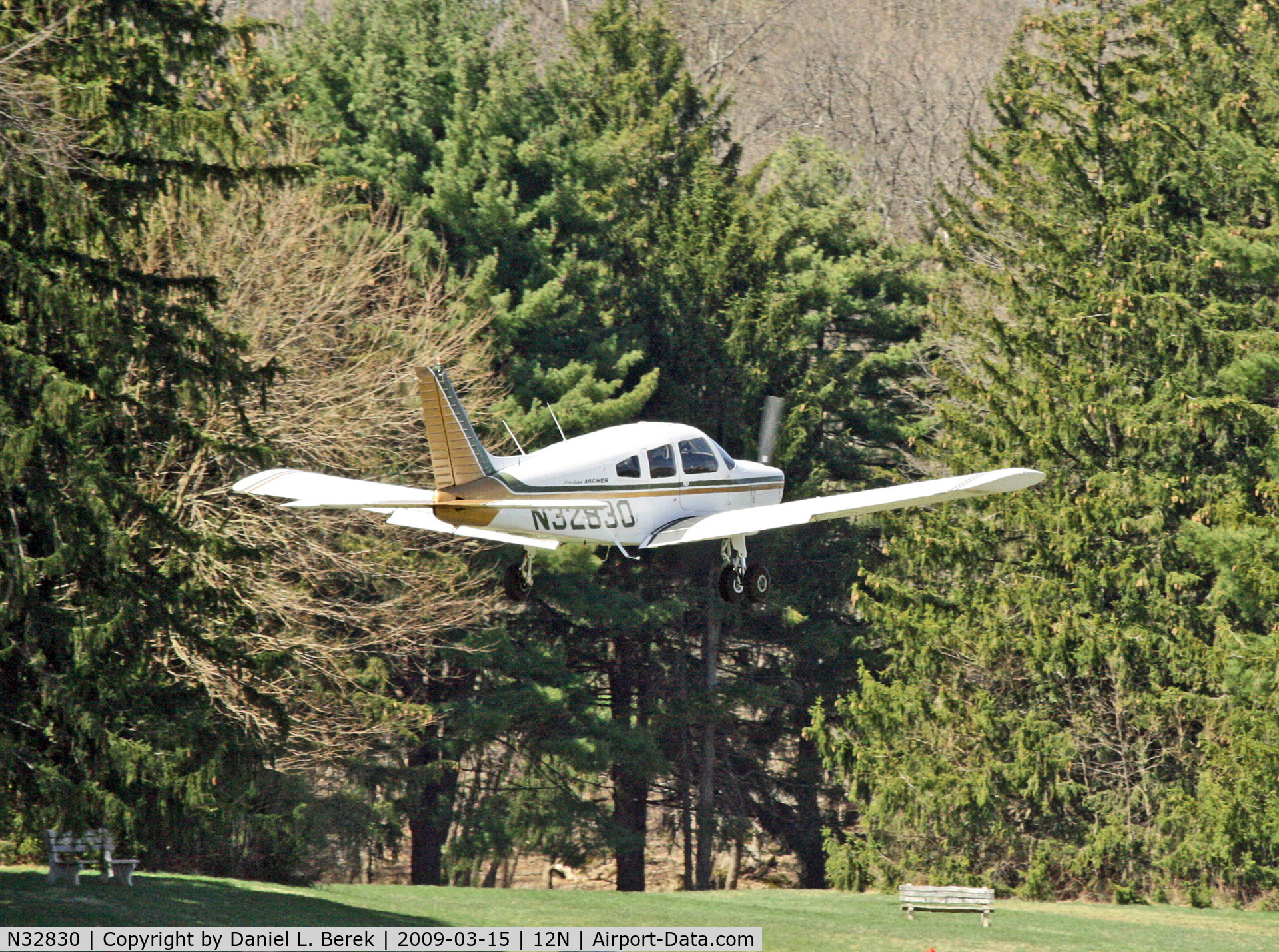 N32830, 1974 Piper PA-28-180 Cherokee C/N 28-7505097, Taking off from Aeroflex Andover