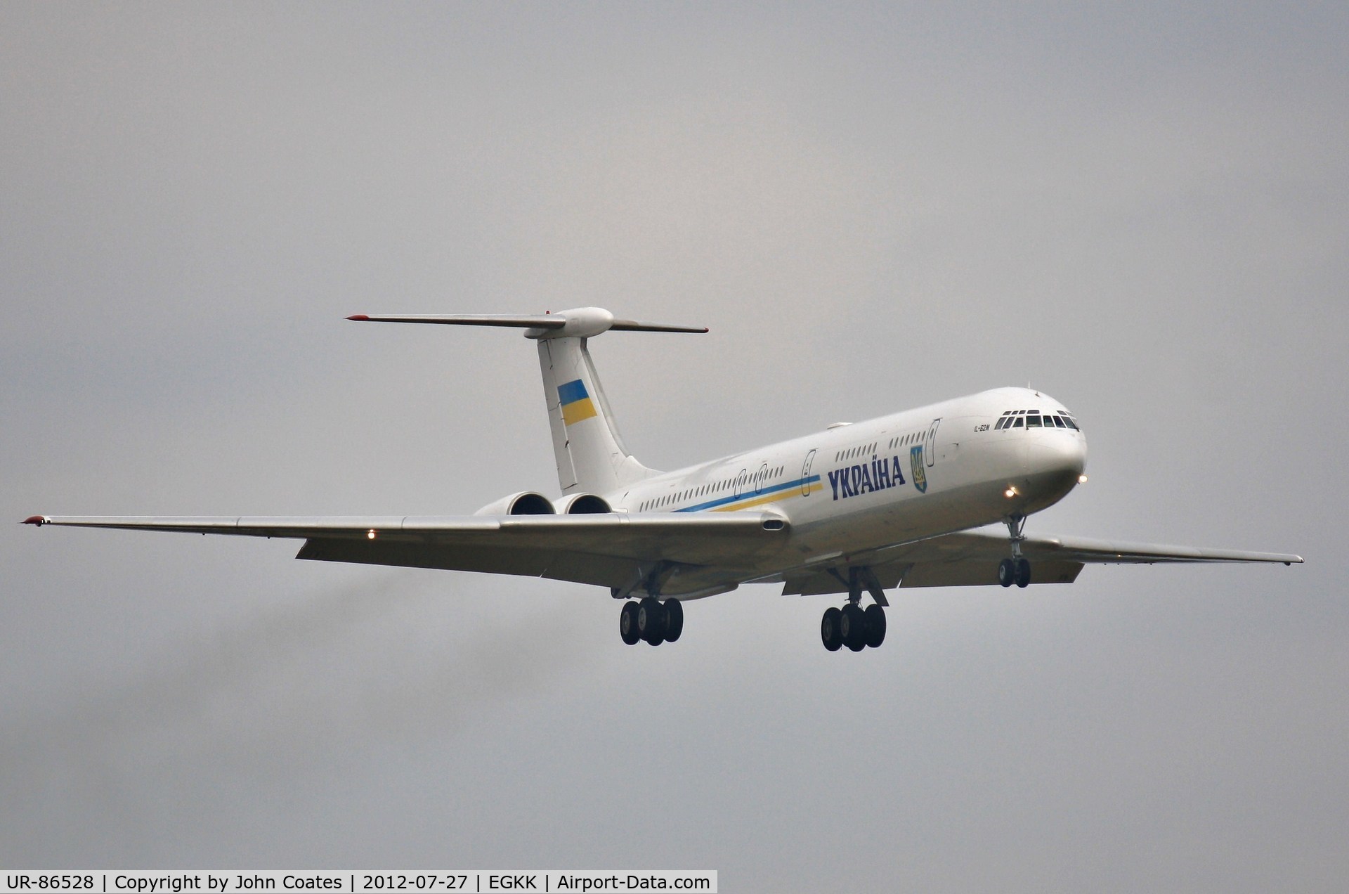 UR-86528, 1981 Ilyushin Il-62M C/N 4038111, Approach to 08