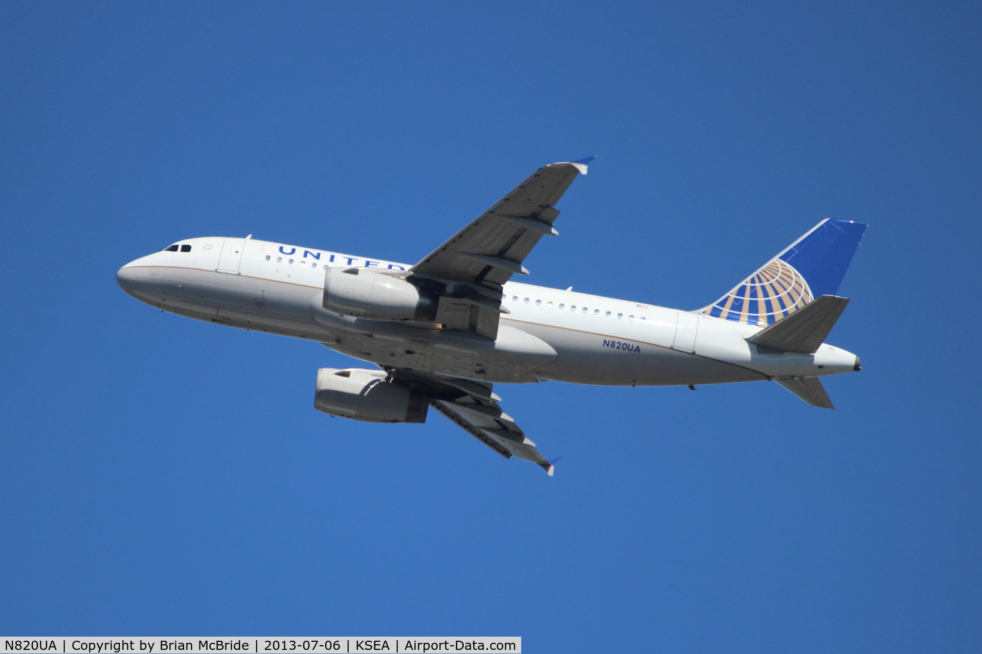 N820UA, 1998 Airbus A319-131 C/N 898, United Airlines. A319-131. N820UA cn 898. Seattle Tacoma - International (SEA KSEA). Image © Brian McBride. 06 July 2013