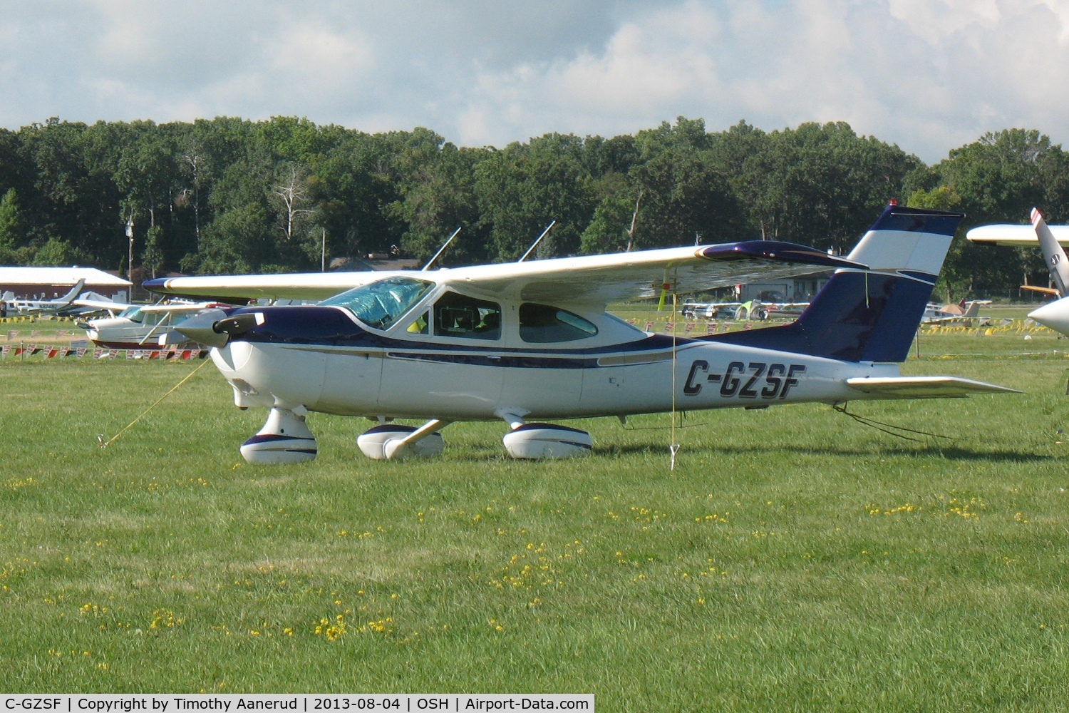C-GZSF, 1977 Cessna 177B Cardinal C/N 17702700, 1977 Cessna 177B, c/n: 17702700, Hilton ramp