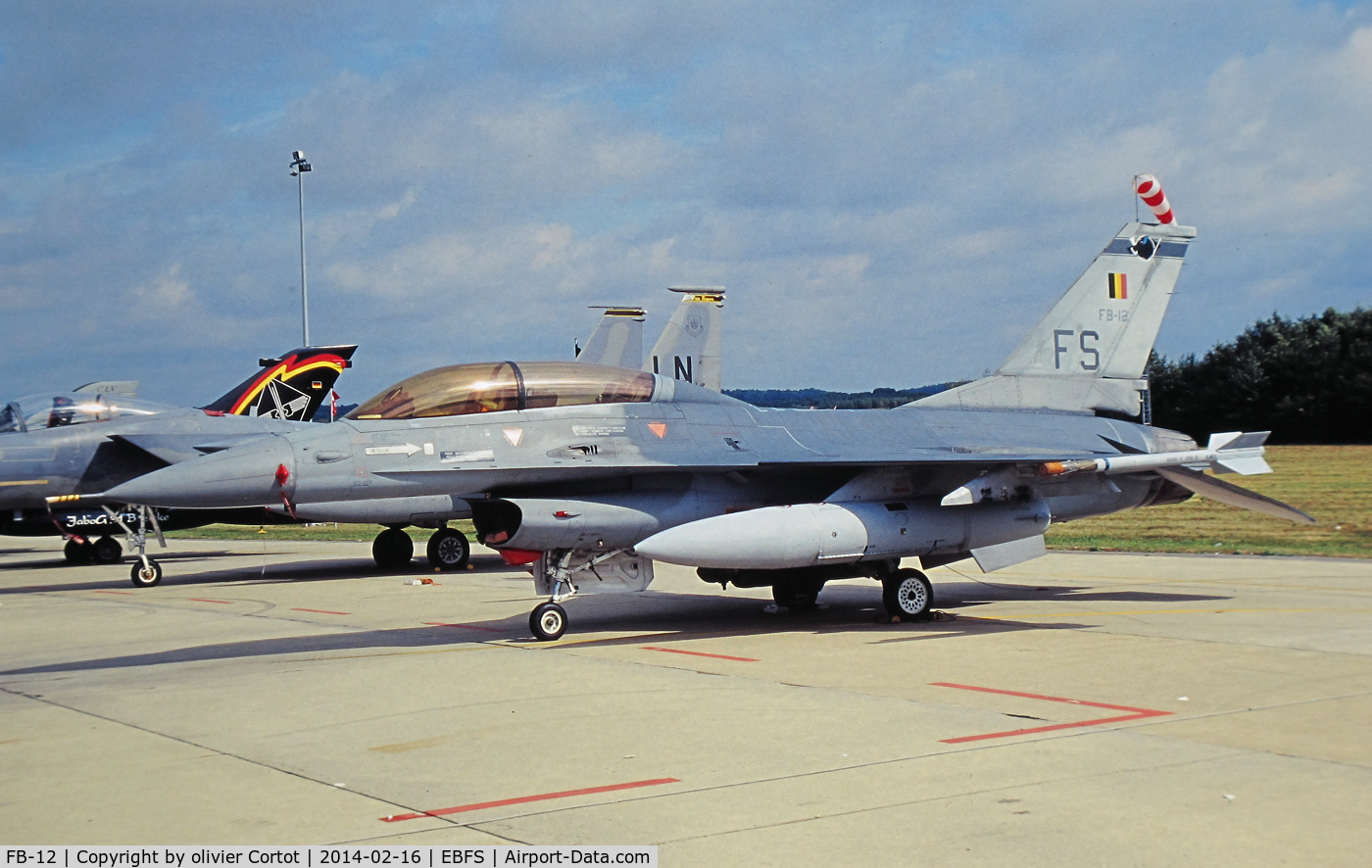 FB-12, 1982 SABCA F-16B Fighting Falcon C/N 6J-12, Florennes airshow 2001