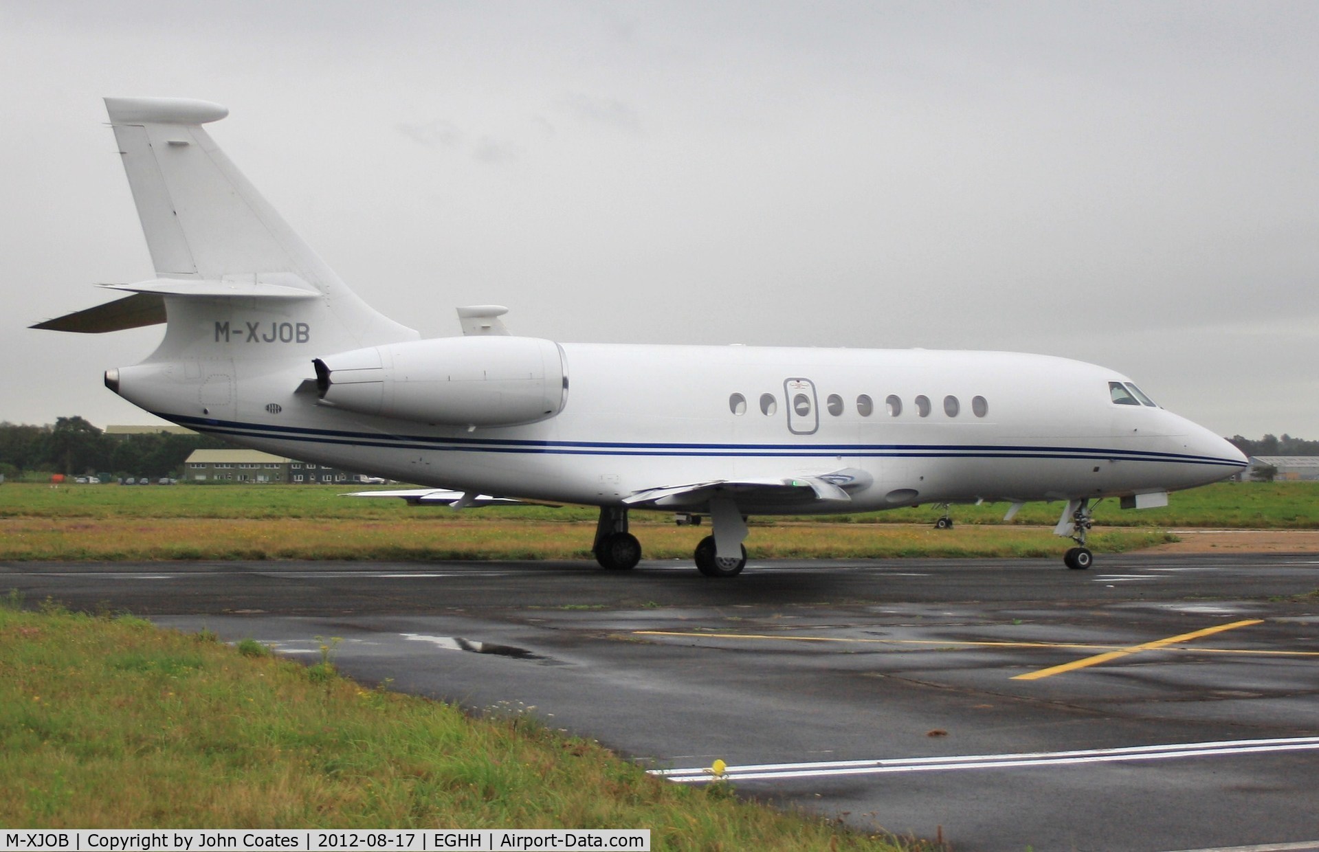 M-XJOB, 2006 Dassault Falcon 2000EX C/N 89, Departing