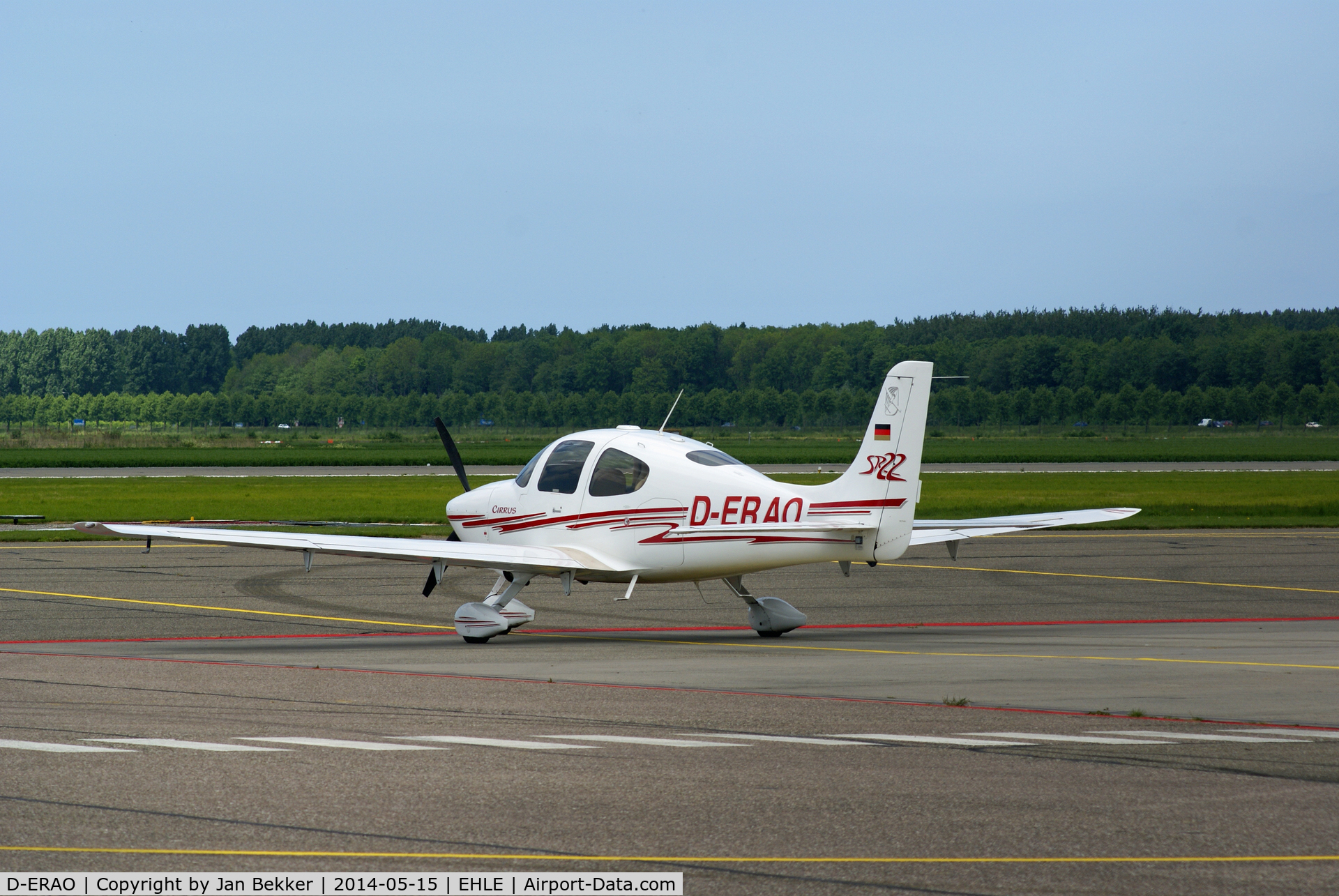 D-ERAO, 2003 Cirrus SR22 C/N 0539, Lelystad Airport