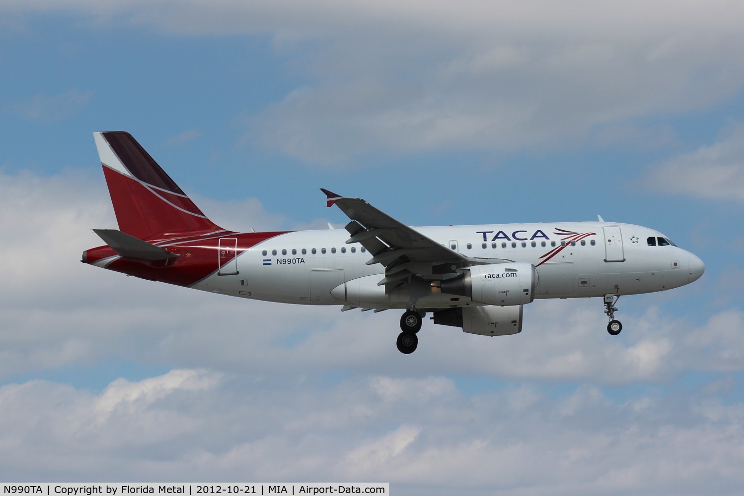 N990TA, 2001 Airbus A319-112 C/N 1598, Taca A319