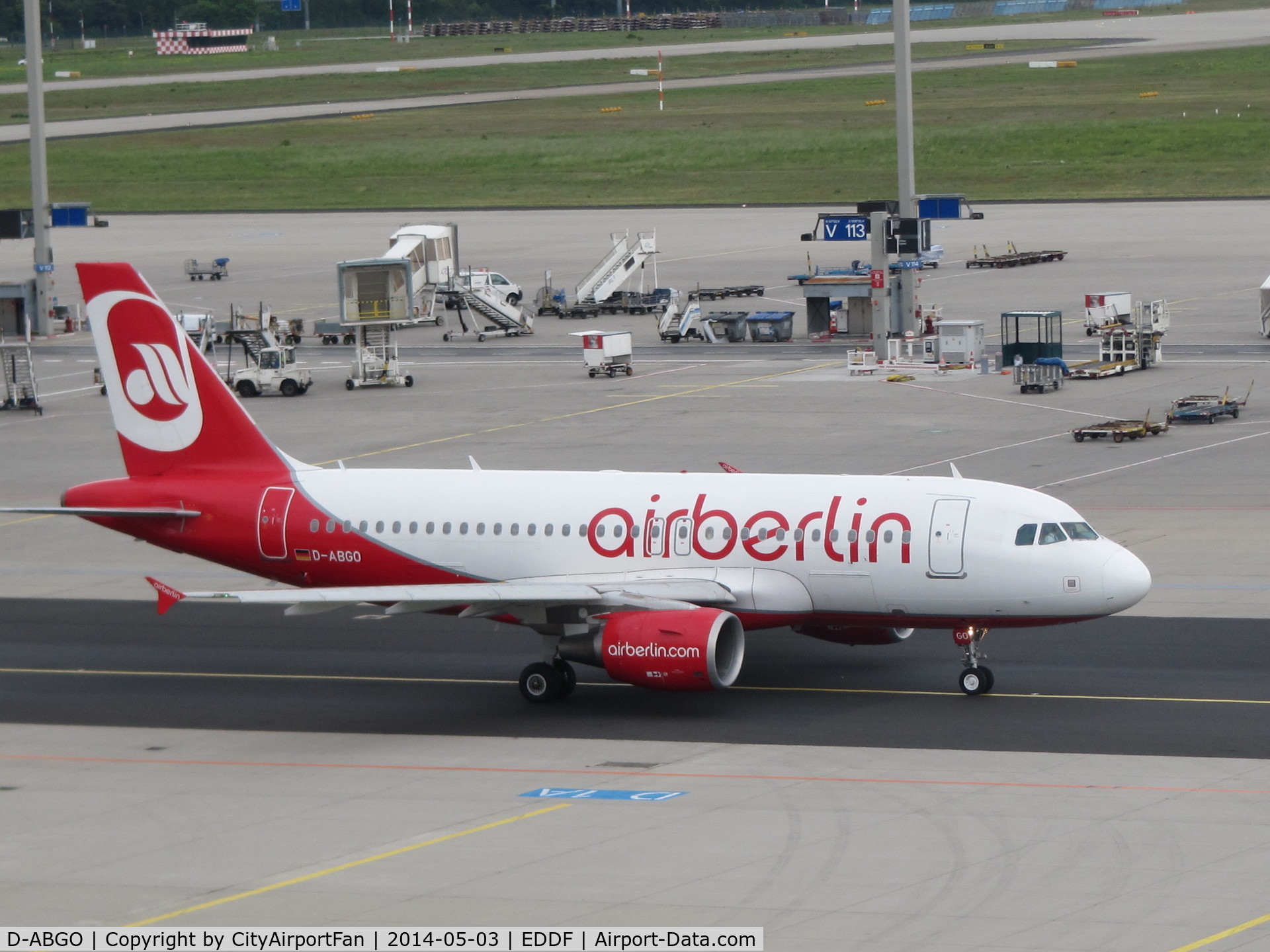 D-ABGO, 2008 Airbus A319-112 C/N 3689, taxiing to Runway