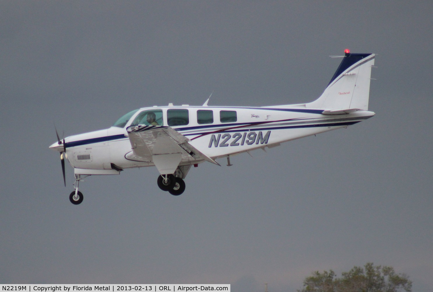 N2219M, 1998 Raytheon Aircraft Company A36 Bonanza C/N E-3149, Beech A36